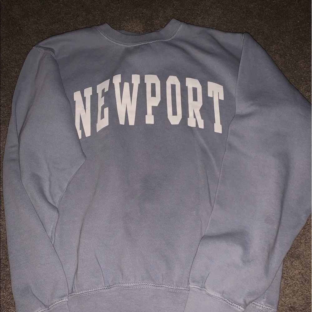 📏brandy melville ny crewneck📏